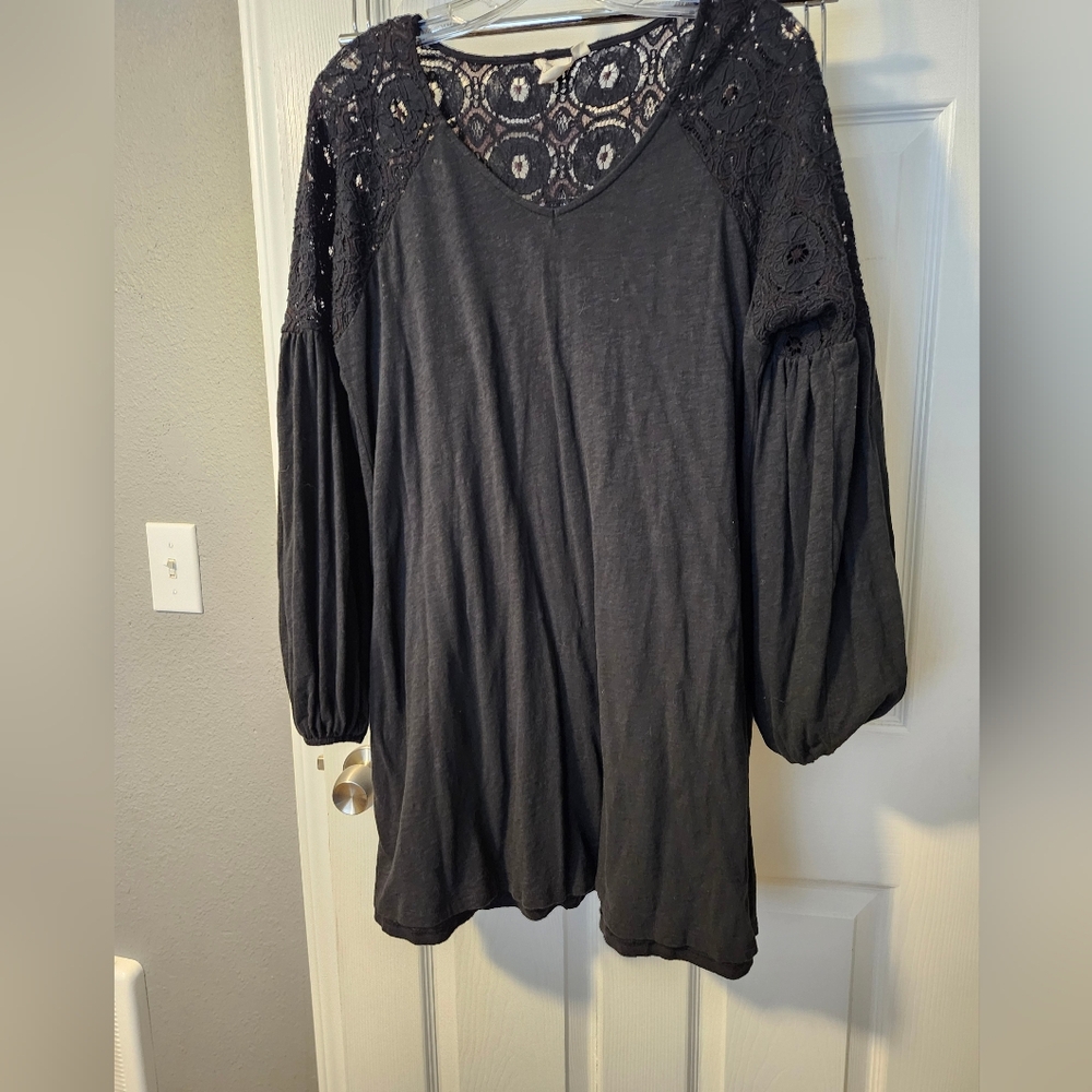 White Crow Black Lace Women's Dress